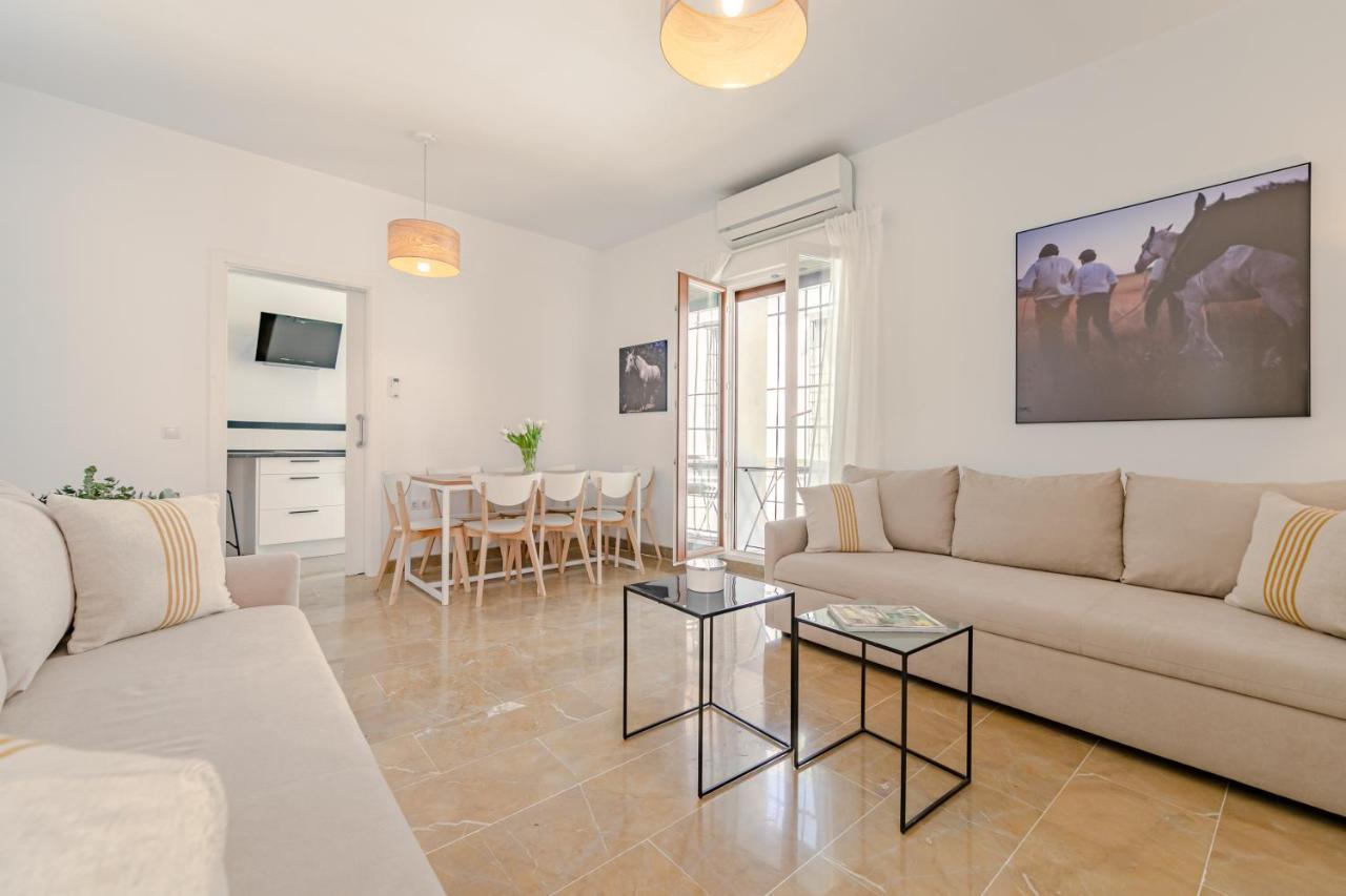 Isg Zaragoza-free Parking Apartment Sevilla